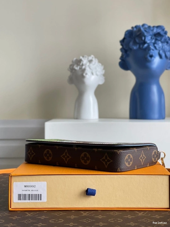 Cheap FÉLICIE POCHETTE LOUIS VUITTON 0822